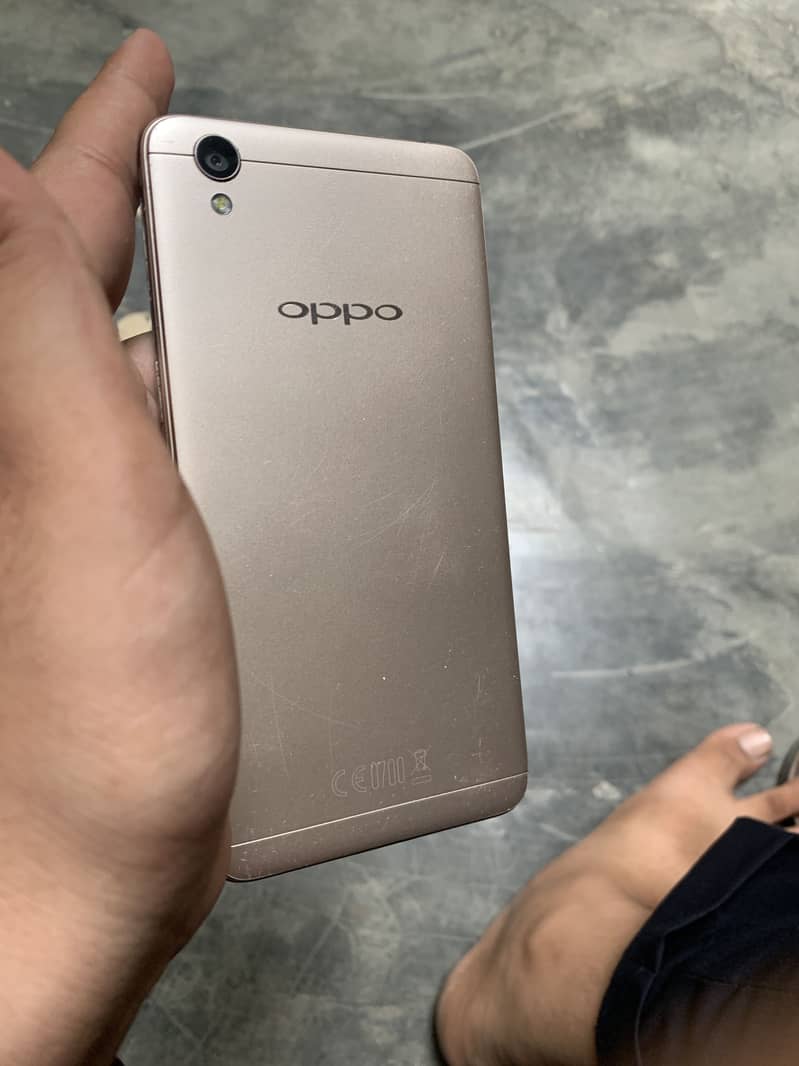 OPPO A37 2
