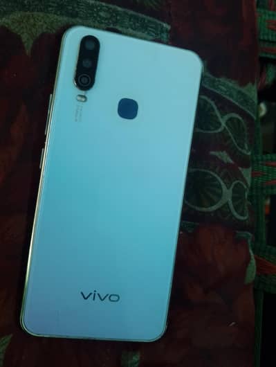 Vivo Y17