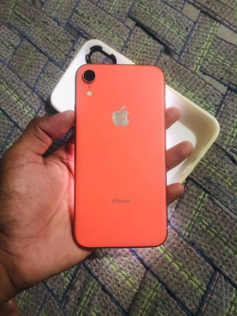 Apple iPhone XR 3