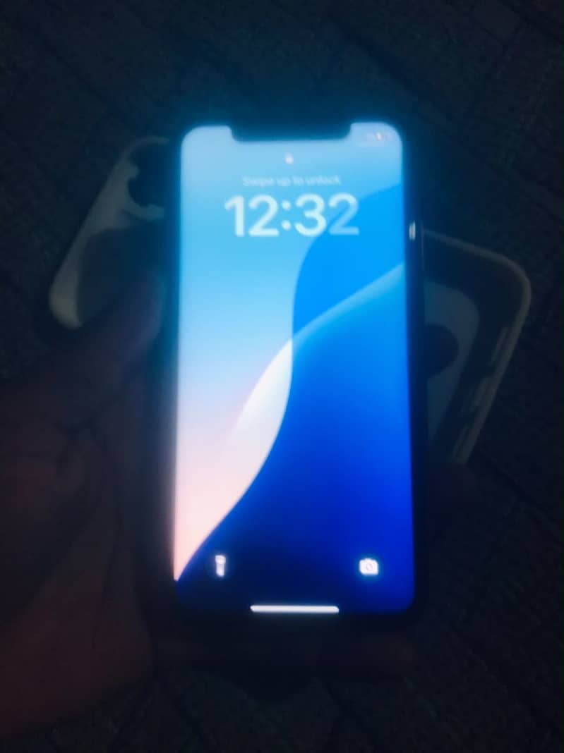 Apple iPhone XR 4