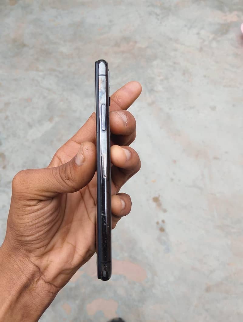 Apple iPhone X 5
