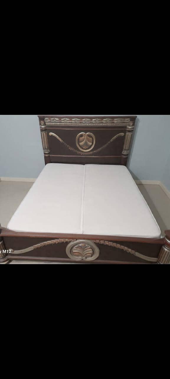 Double Bed 0