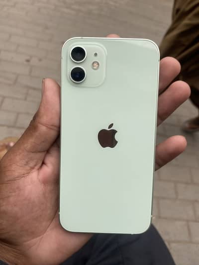 Apple iPhone 12