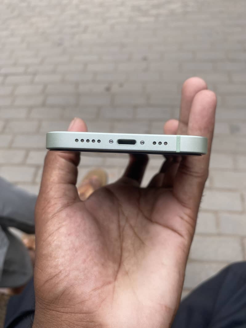 Apple iPhone 12 3