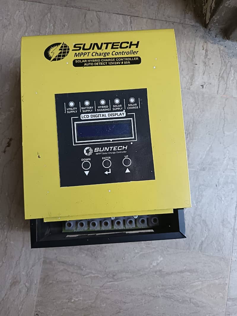 Sun Tech MPPT charge controller 1