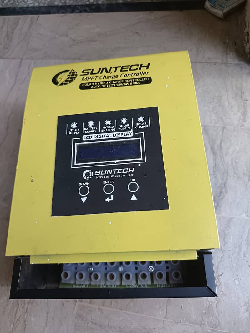 Sun Tech MPPT charge controller 3