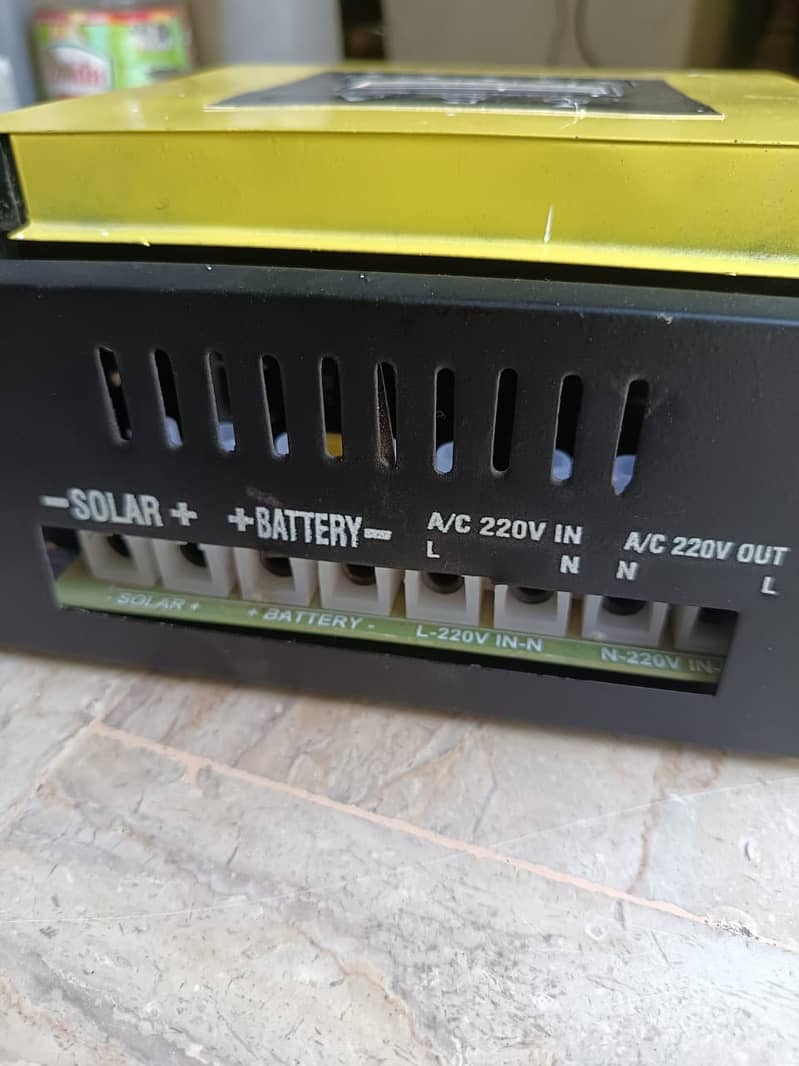 Sun Tech MPPT charge controller 7