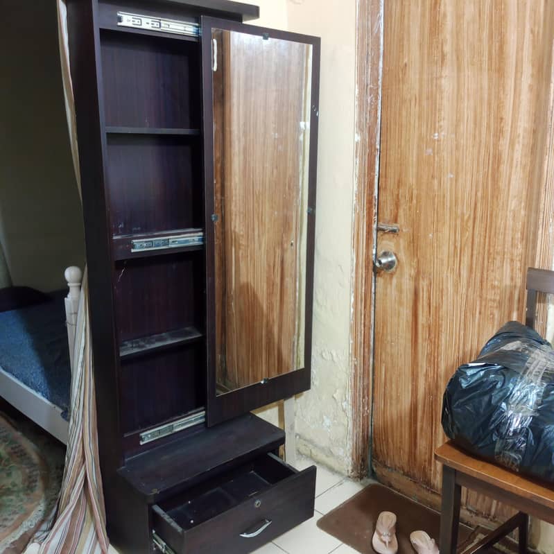 dressing table sliding door 1