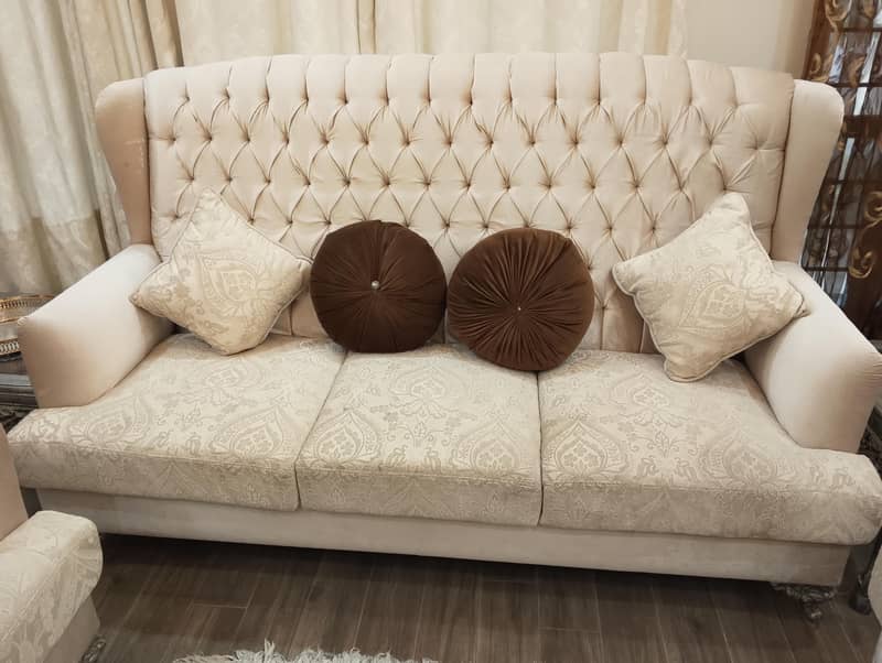 7 seater Sofa set with 2 side tables & 1 center table 0