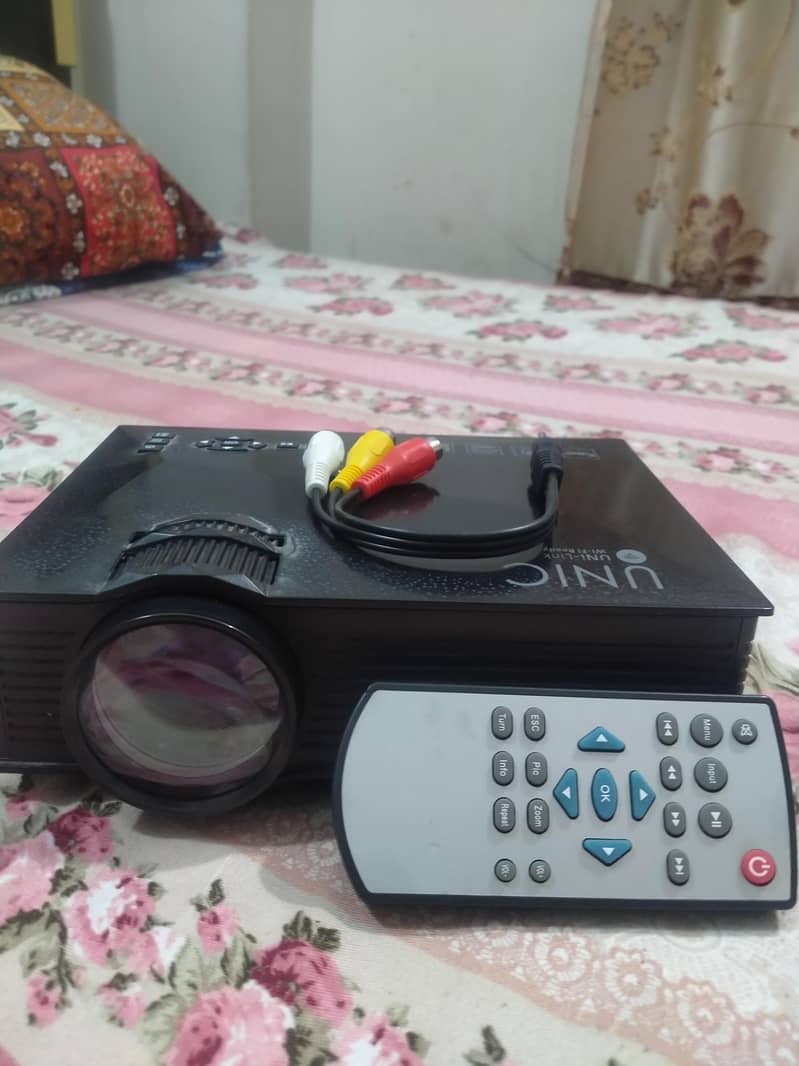 Unic projector 0