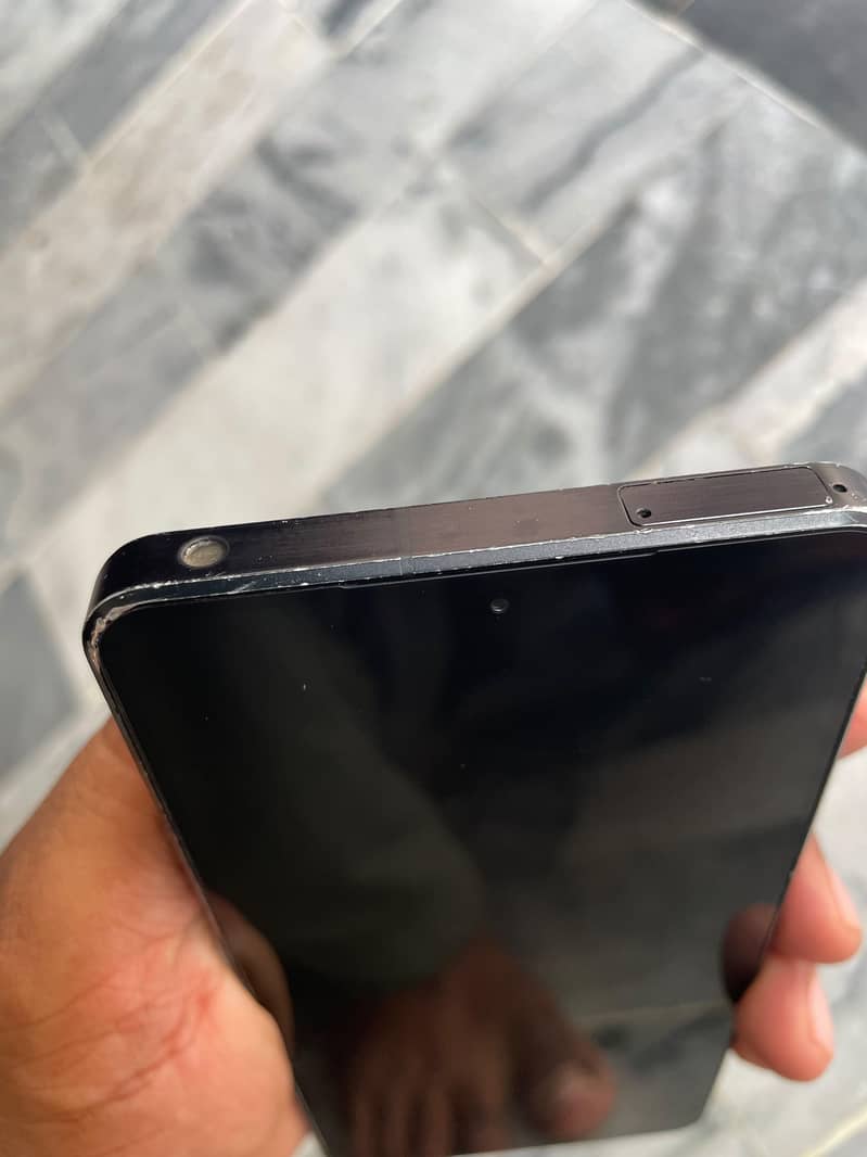 Sharp Aquos Sense7 5