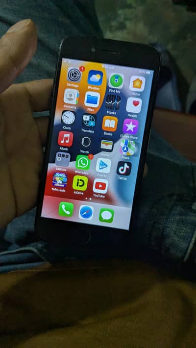 Apple iPhone 7
