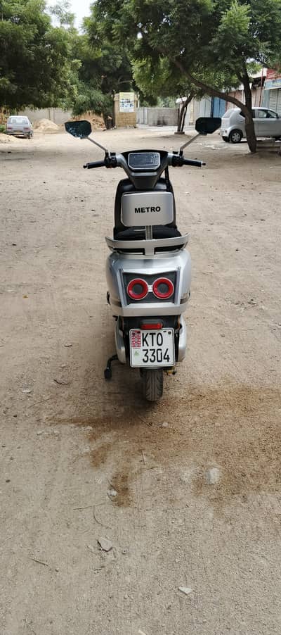 Metro M6 6 grafin battery