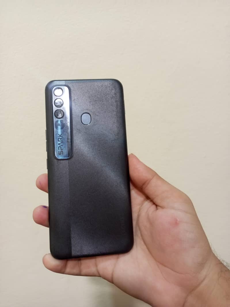 Tecno Spark 7 Pro 0