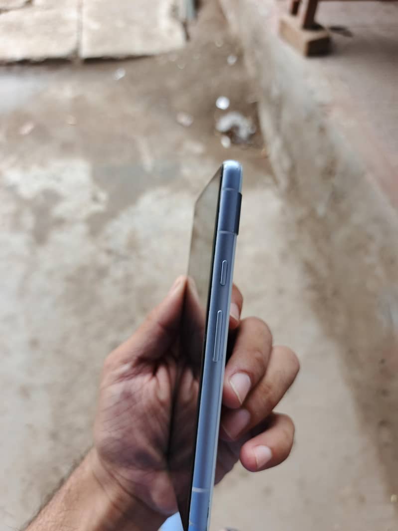 Google Pixel 7a 2