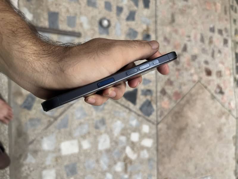 Apple iPhone 15 Pro 10