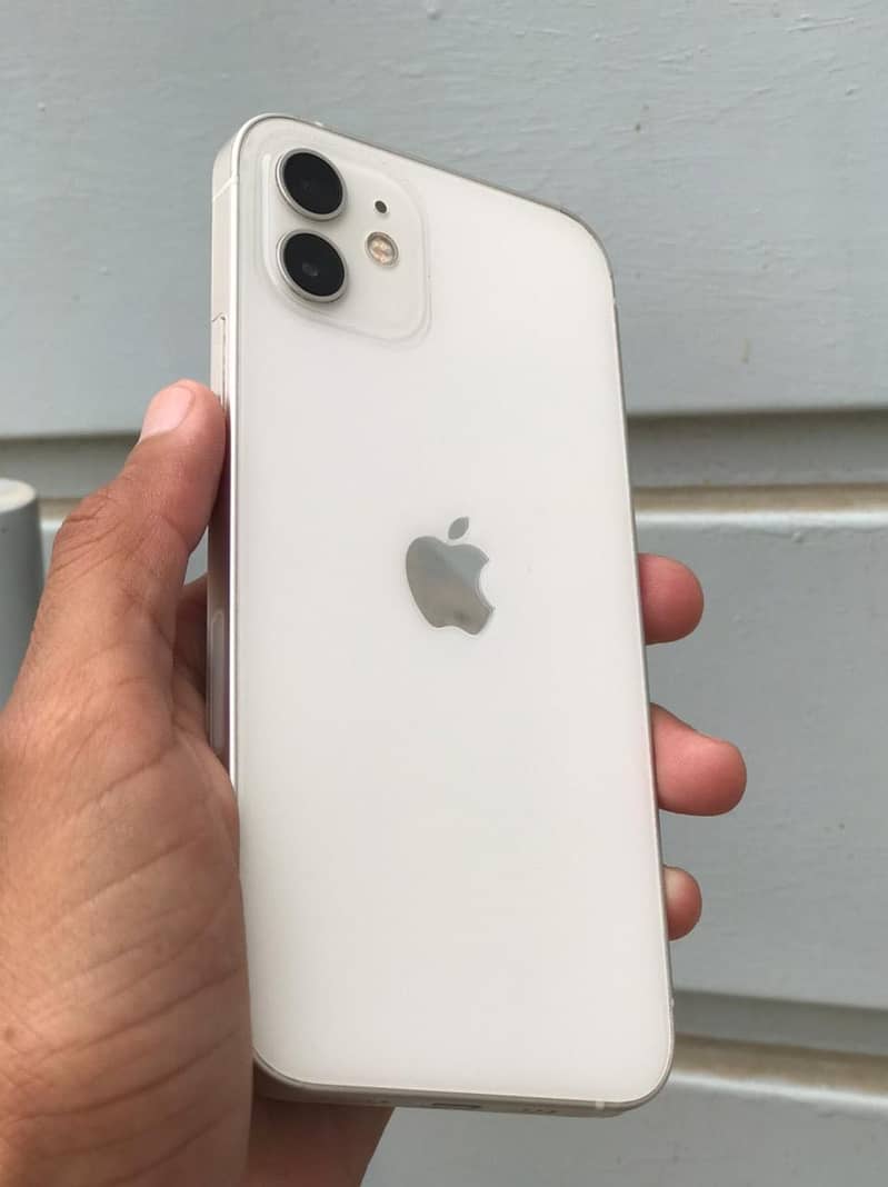 Apple iPhone 12 0