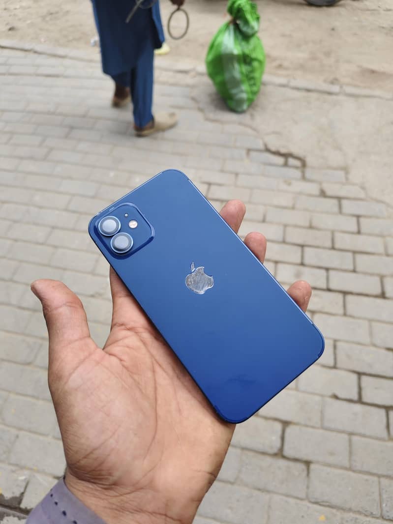 Apple iPhone 12 0