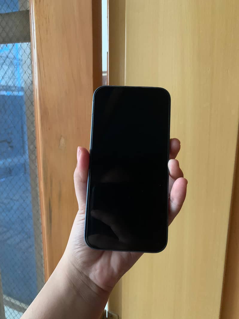 Apple iPhone 14 4