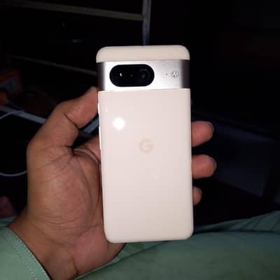 GOOGLE PIXEL 8 BRAND NEW CONDITION