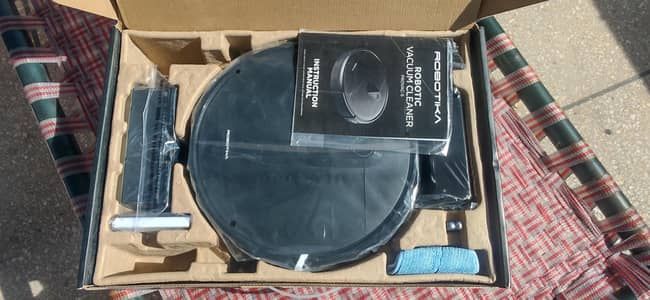 Robo vaccum cleaner