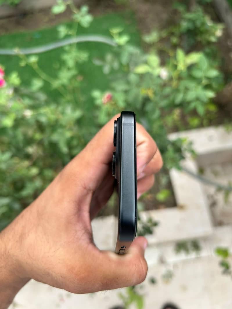 Apple iPhone 15 0