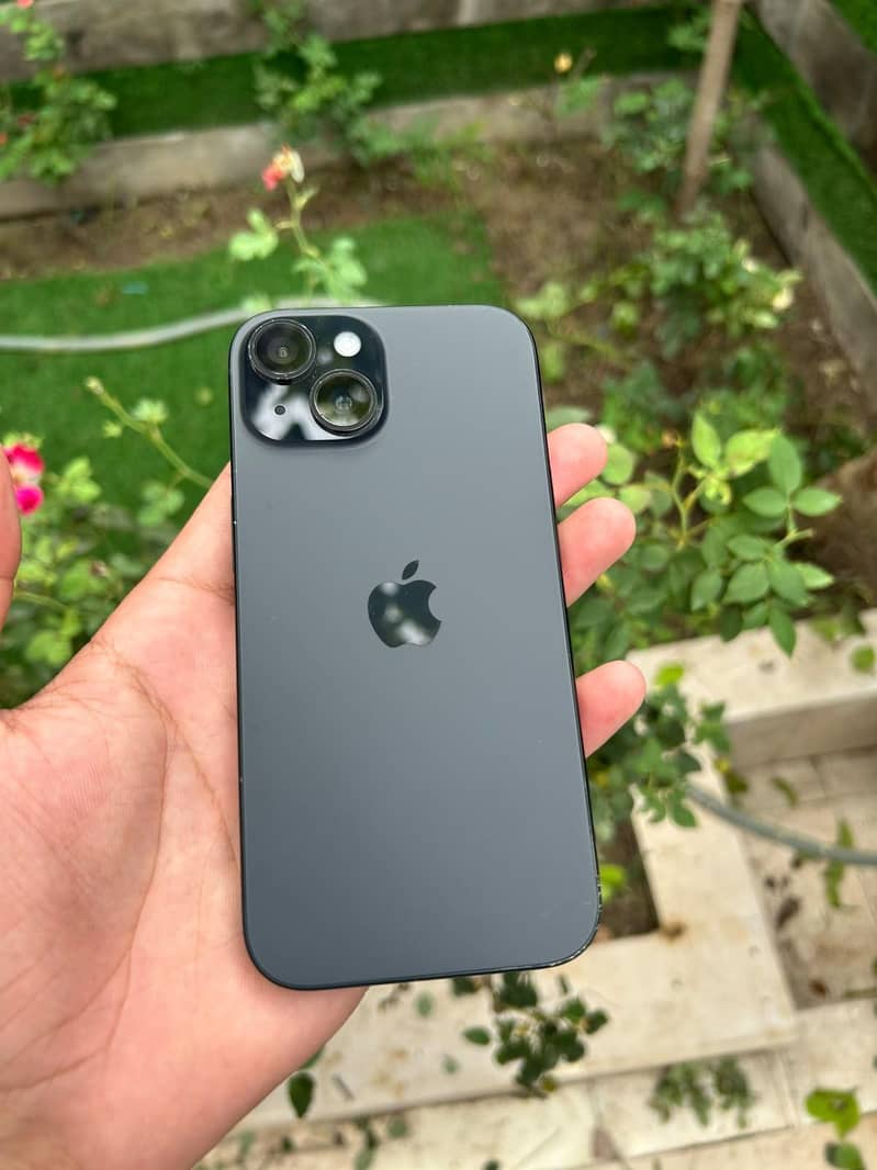 Apple iPhone 15 4