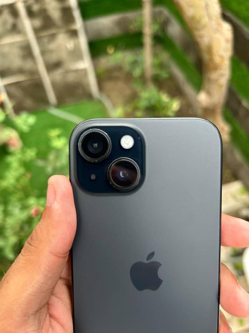 Apple iPhone 15 5