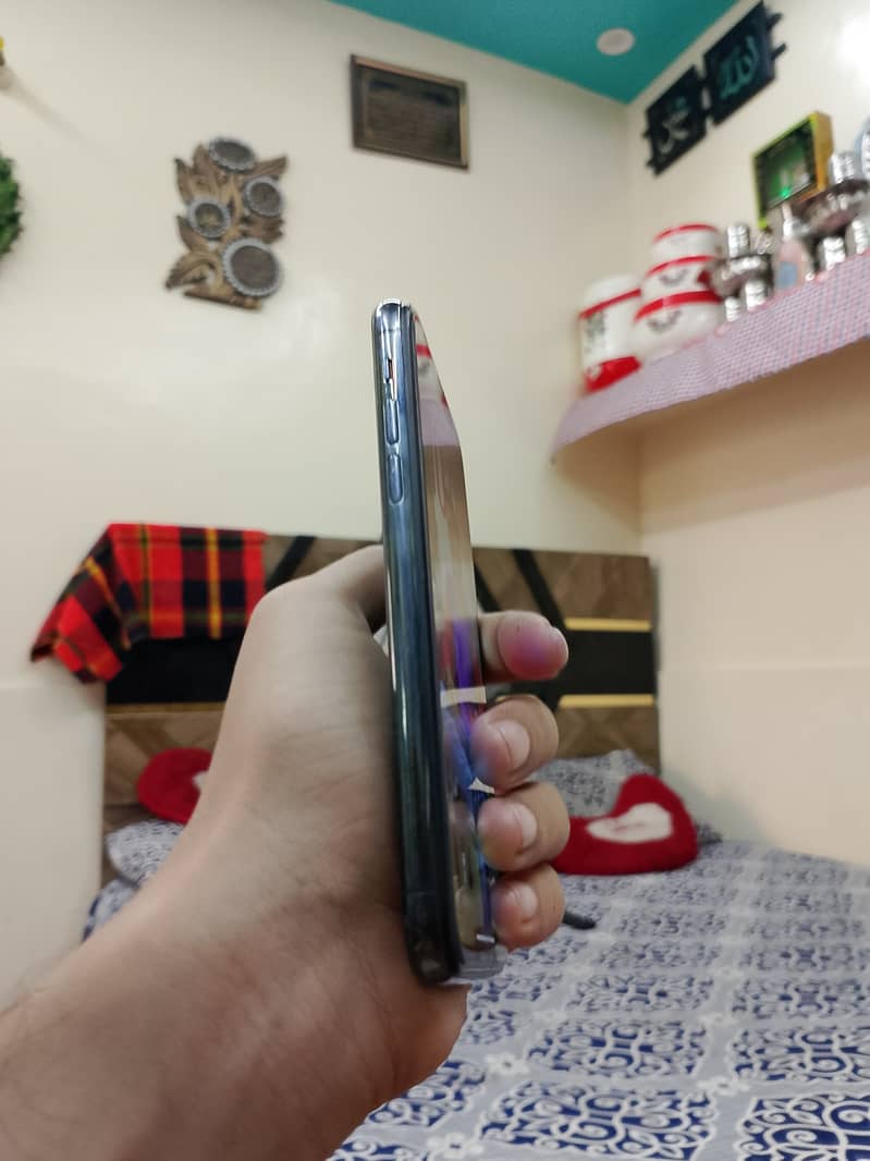 Iphone 11pro 7