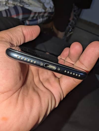 Apple iPhone SE