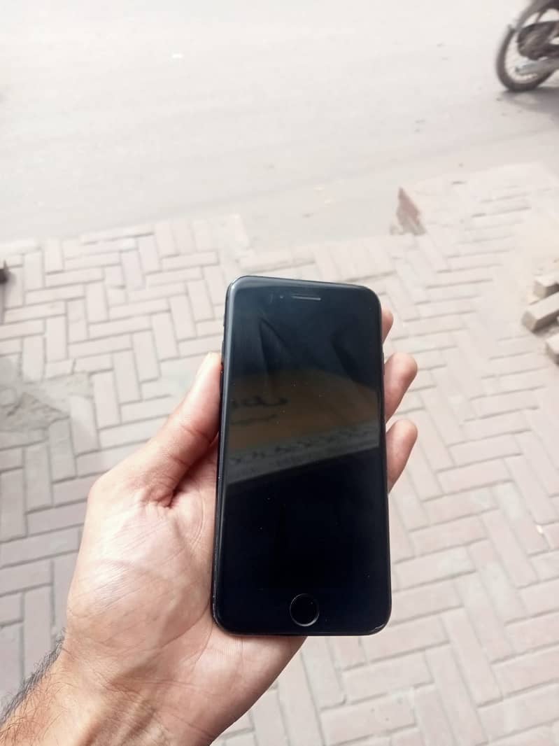 iPhone 7 PTA Approved 1
