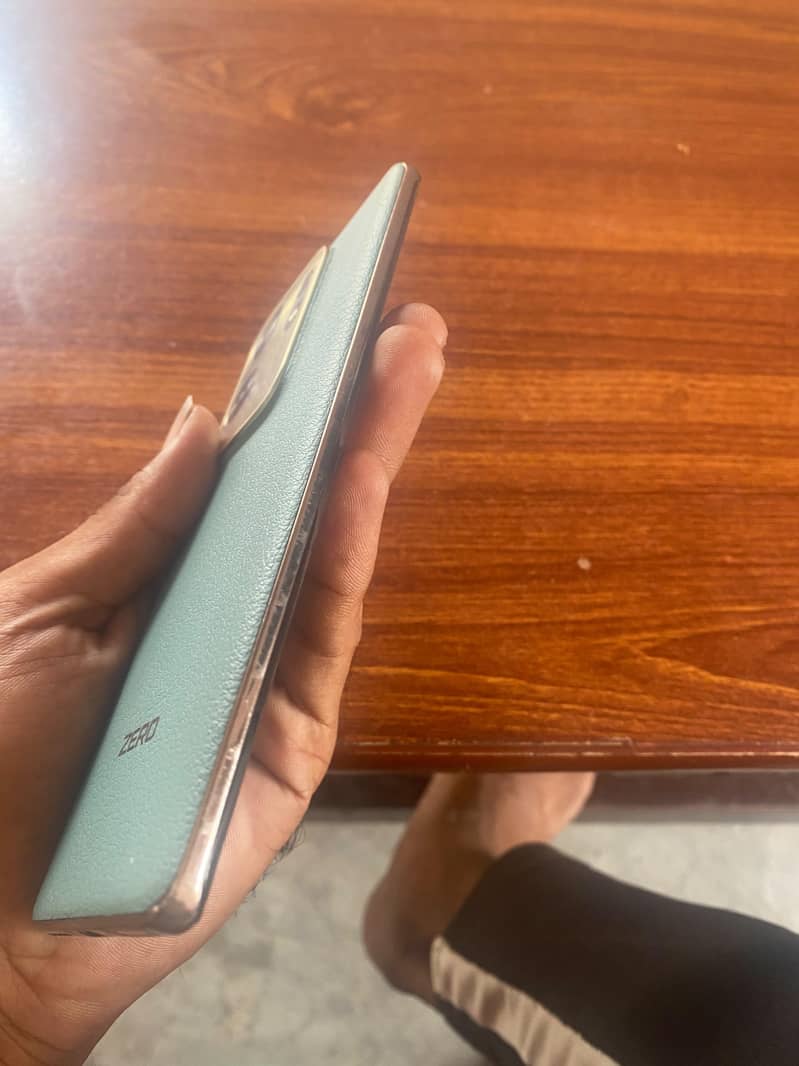 Infinix Zero 30 5