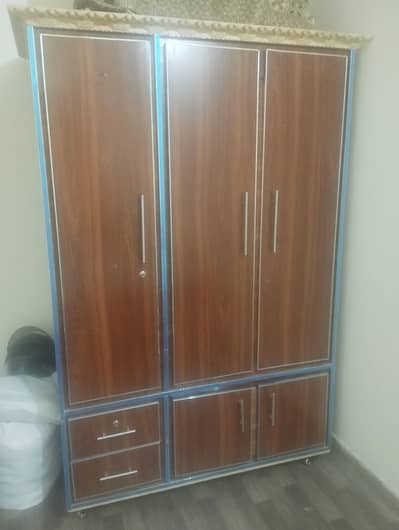 Modern 3-Door Lamination Wardrobe with Drawers and Lower Cabinets