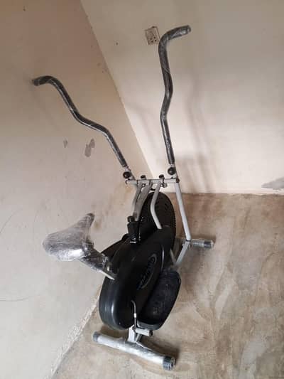 Exercise cycle by world fitness