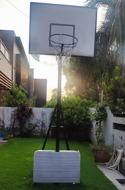 Basketball Moveable Hoop