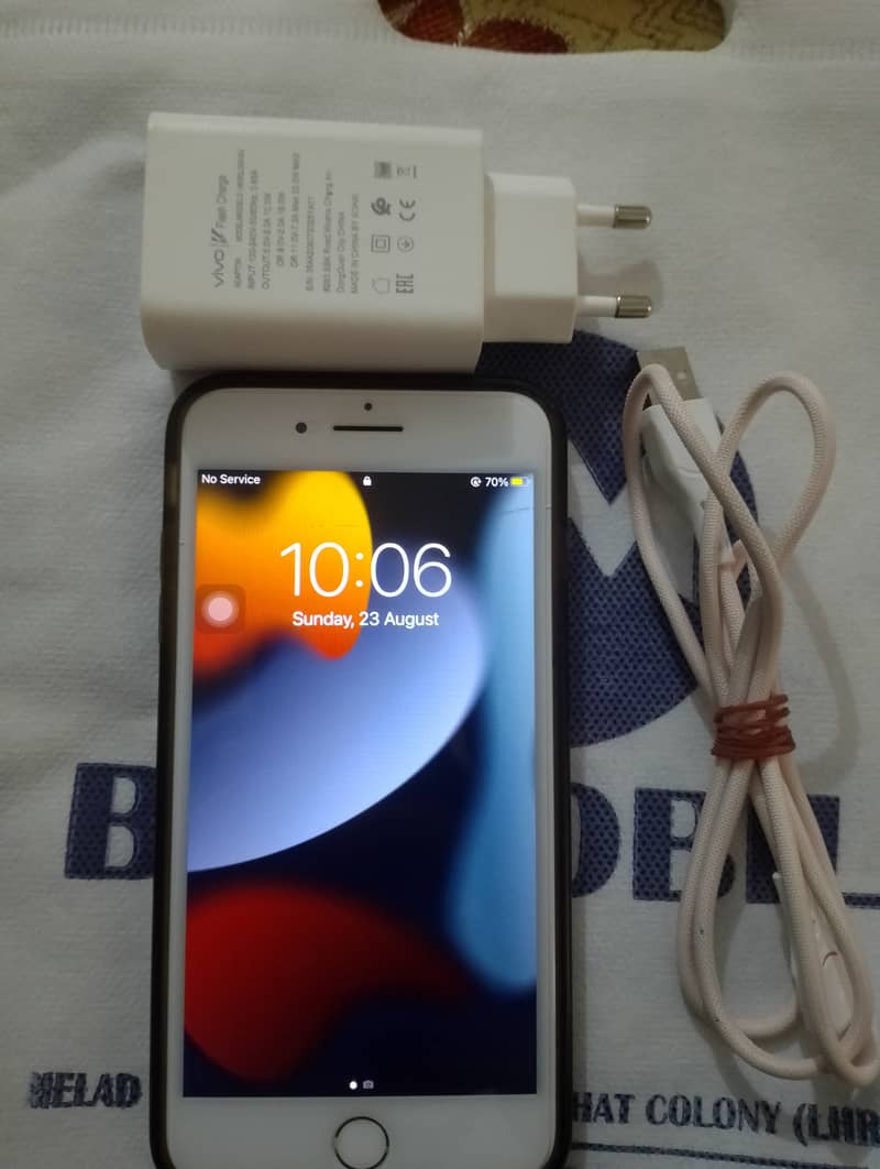Apple iPhone 7 Plus 2