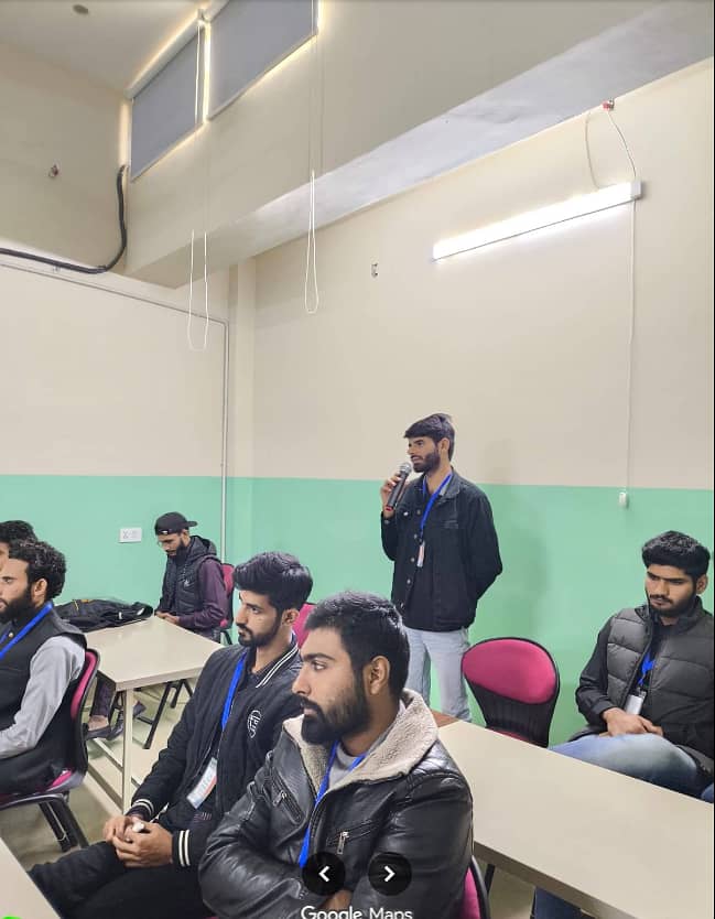 AI Course Instructor 8