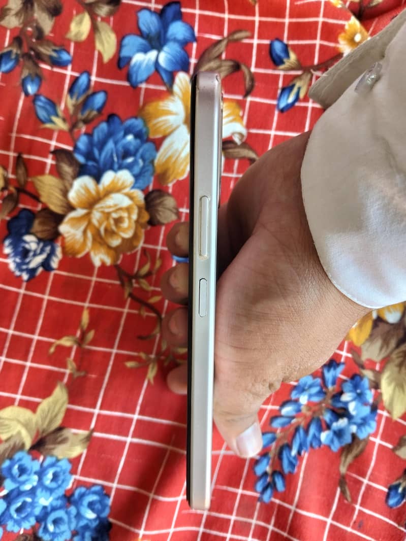 OPPO A6 2