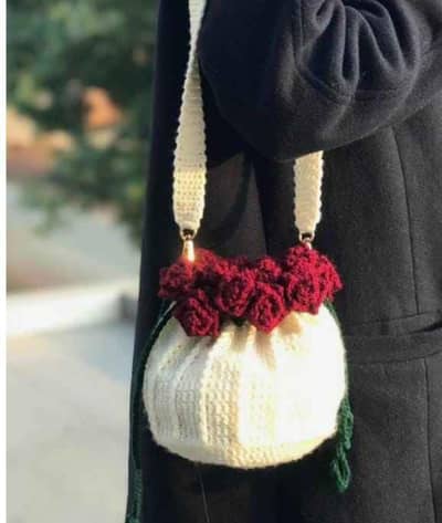 Handmade Crochet Rose handbag| Beautiful Ladies shoulder purse