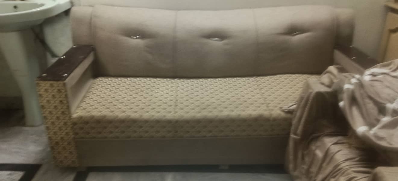 5 seater sofa 6