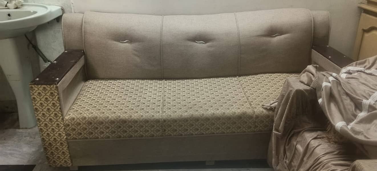 5 seater sofa 10