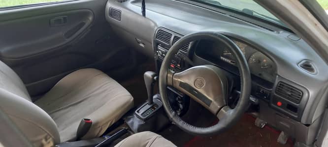 Nissan Sunny 1993