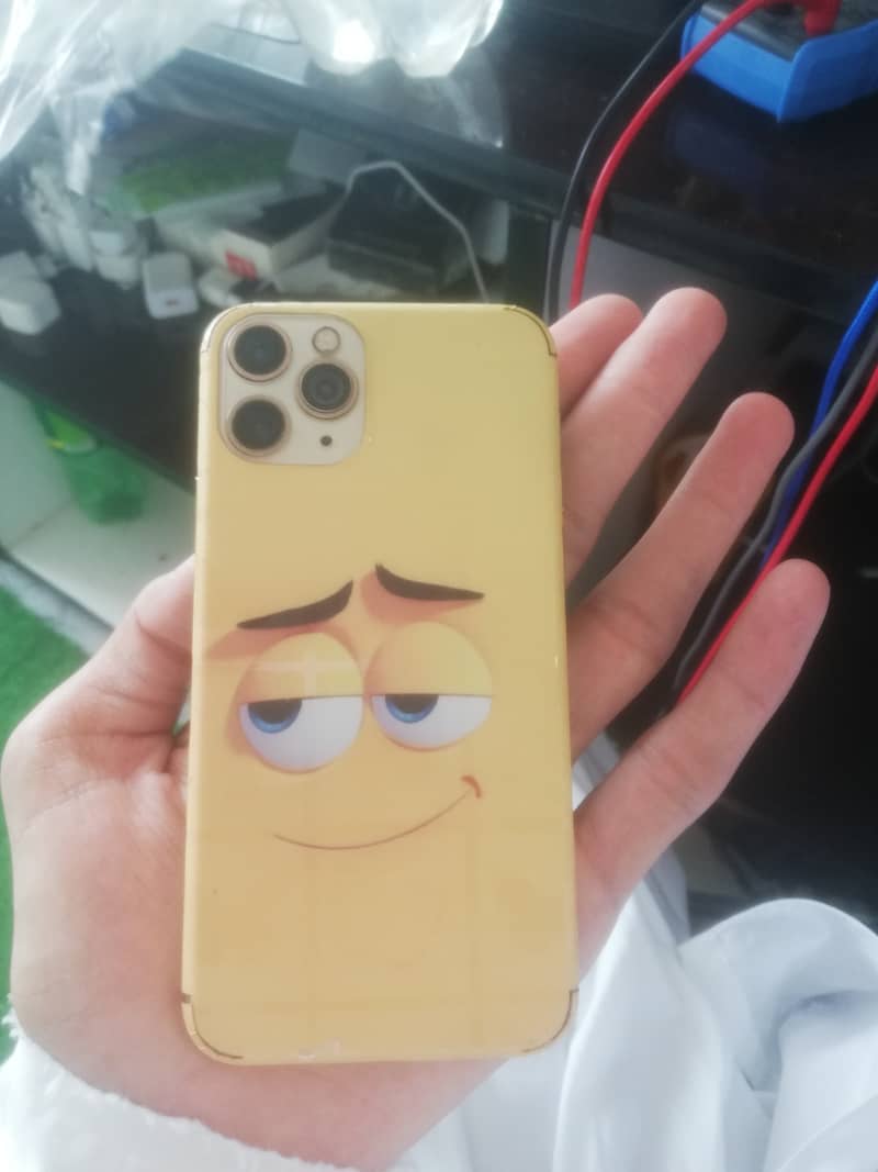 Apple iPhone 11 Pro 1