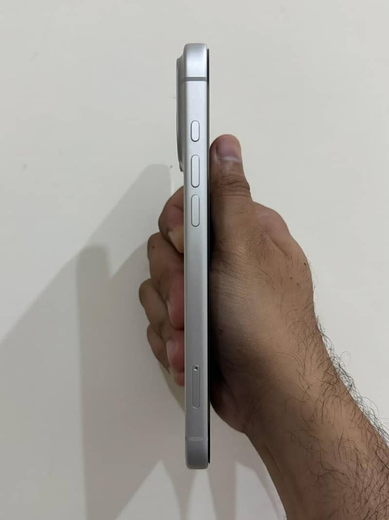 Apple iPhone 17 Pro Max 8