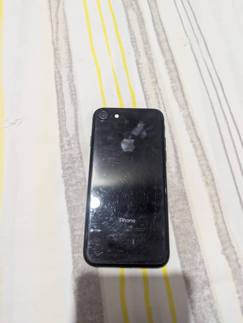 Apple iPhone 7 4