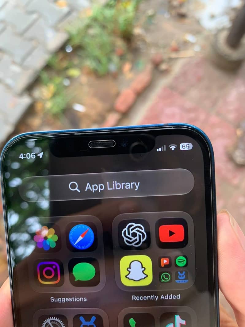 Apple iPhone 12 1