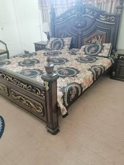 Bed & Dressing Table