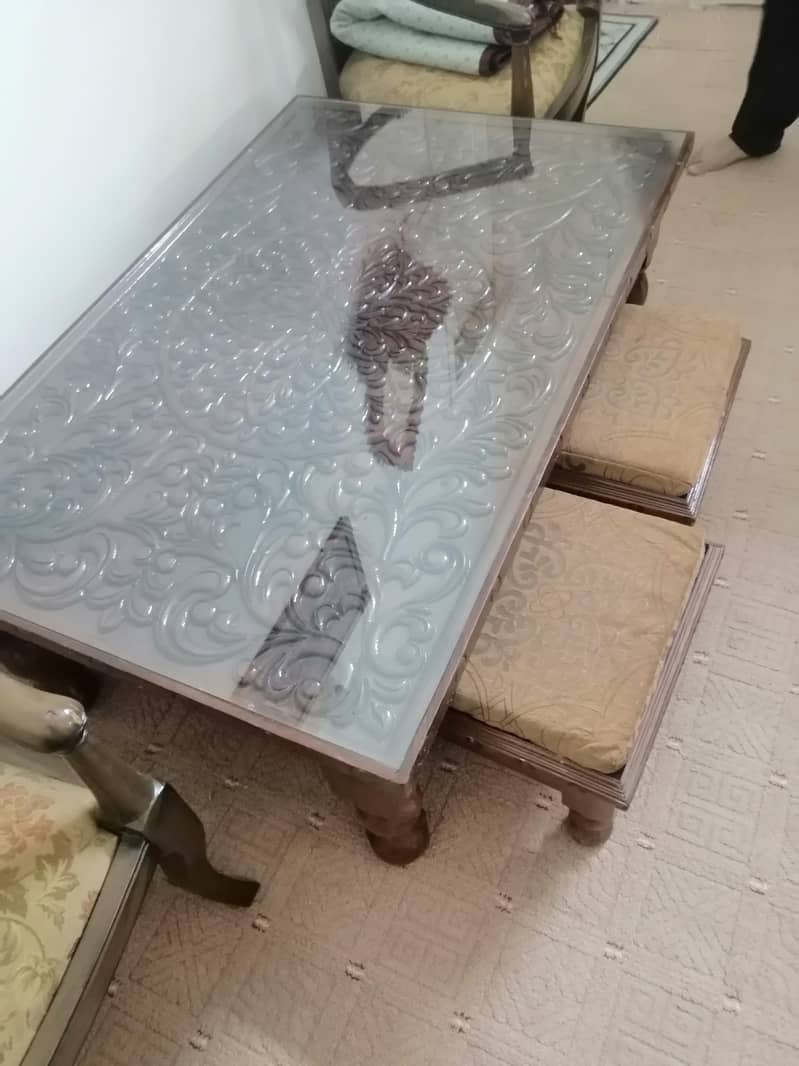 Bed & Dressing Table 2
