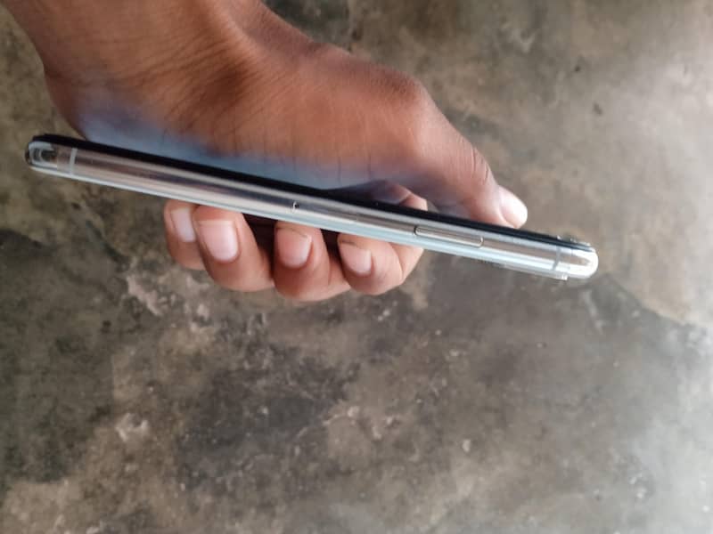 Apple iPhone X 7