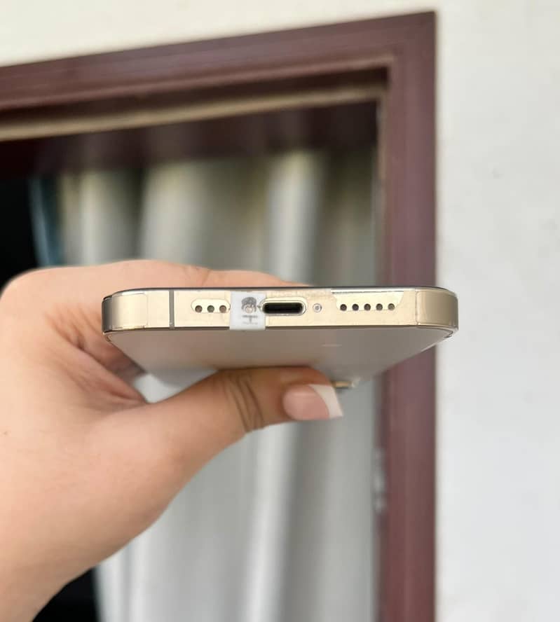 Apple iPhone 13 Pro 3